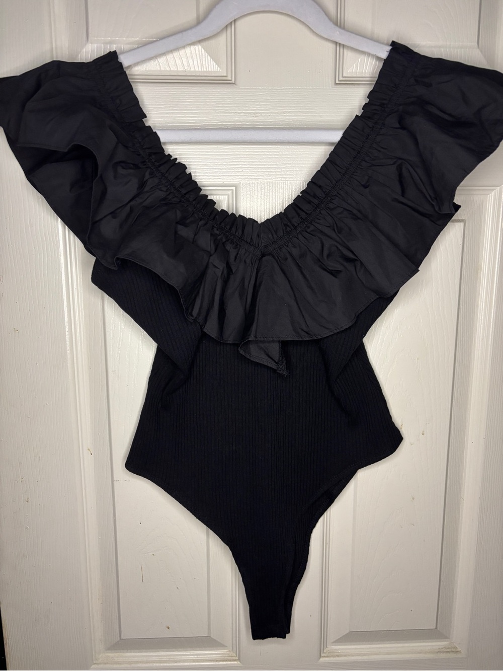 Jealous Tomato Black Ruffle Off Shoulder Bodysuit Size L Going Out Top Y2K - Picture 2 of 8